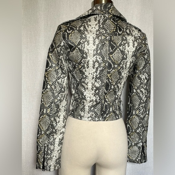 Piper & Jane faux reptile jacket - Picture 2 of 6